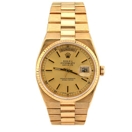 Showcase of the SB Jewelers heritage collection: an authentic Rolex 19018 Oysterquartz Day-Date with a 36mm yellow gold case and matching President-style integrated links.
